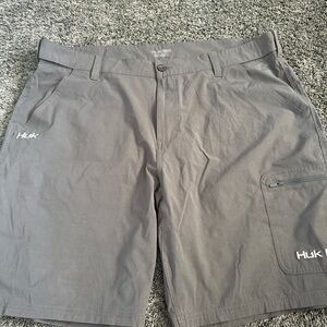 Huk Men's Cargo Shorts in Gray